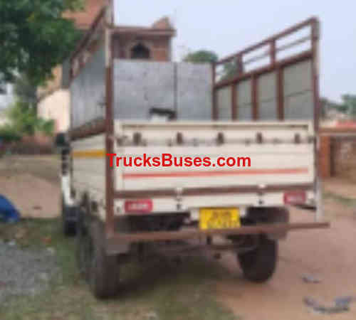 Mahindra Bolero Pickup Images